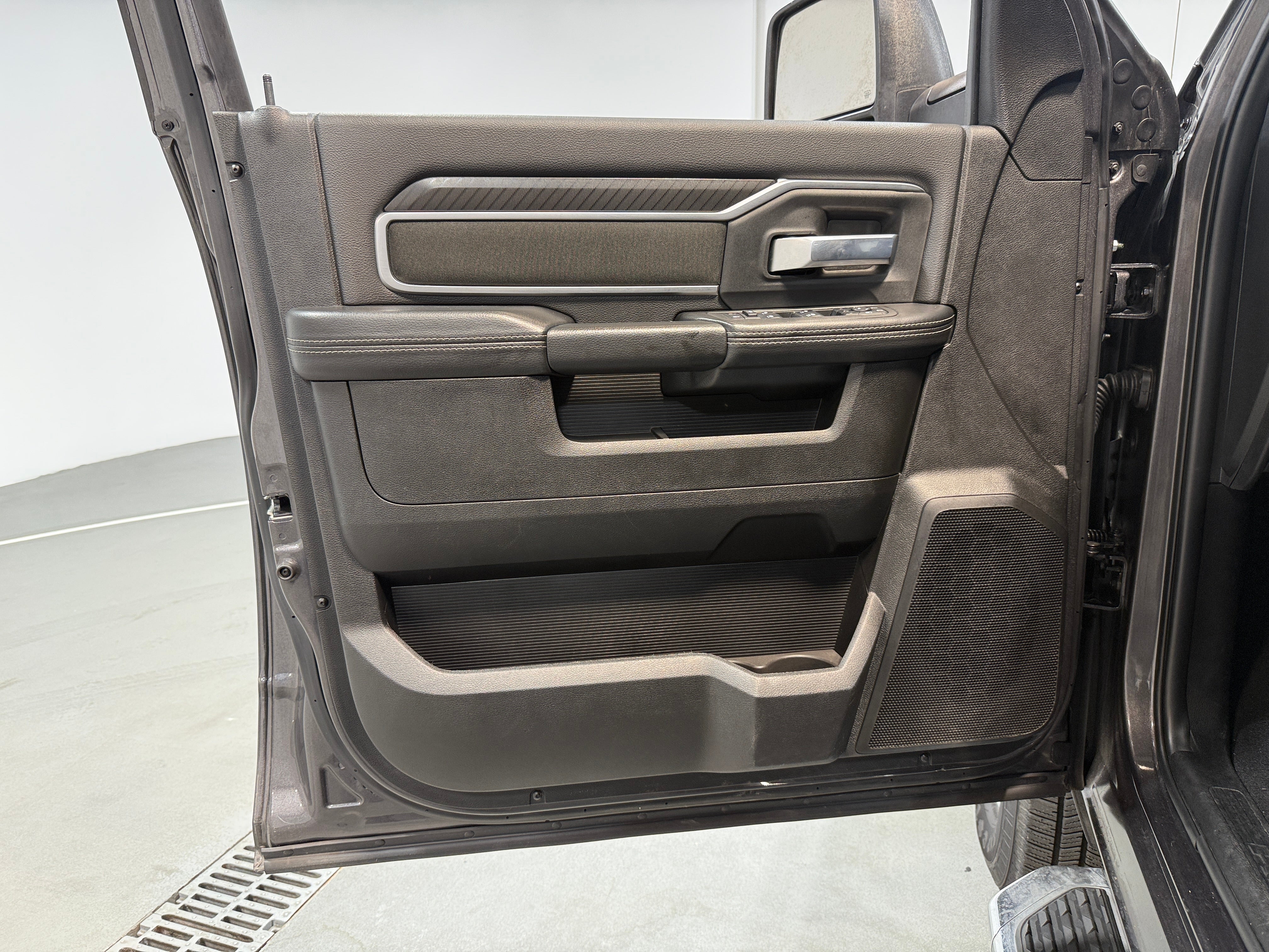 ram ram 2500 pickup 2025 3C6UR5DJ3SG566828 image ram ram 2500 pickup 2025 3C6UR5DJ3SG566828 image